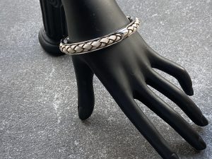 Leather and steel bracelet