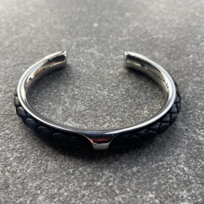 Leather and steel bracelet