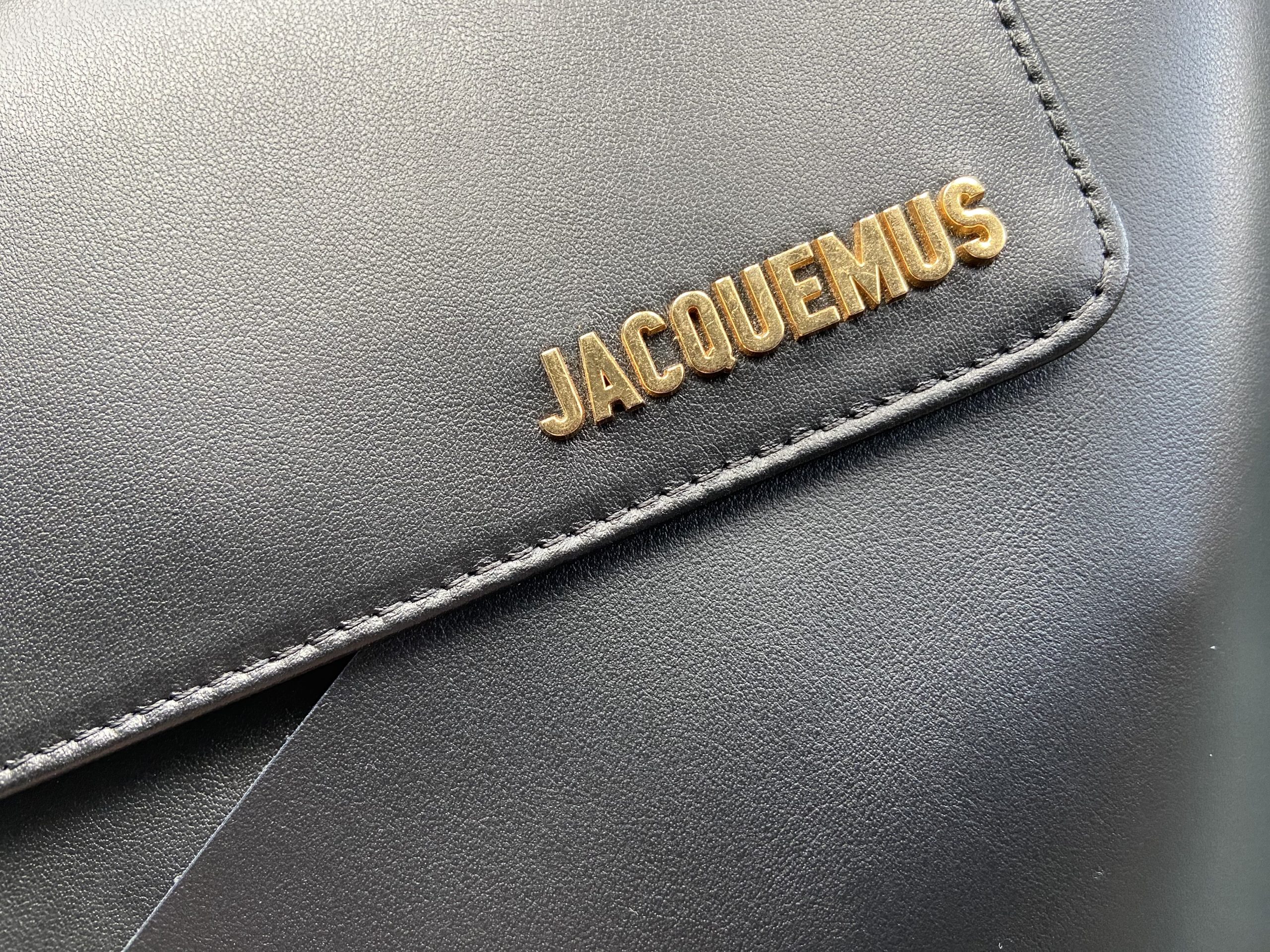 shoulder strap for the JACQUEMUS bag