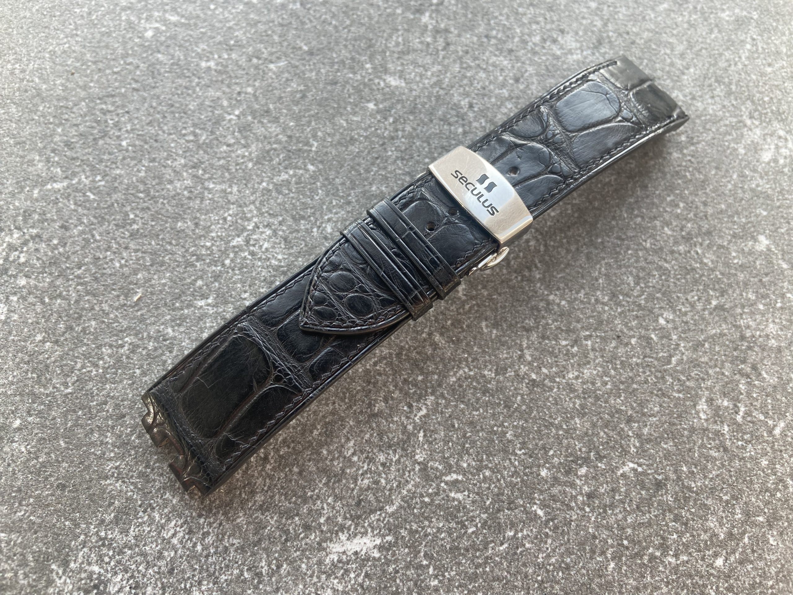 Alligator leather watch strap Seculus with deployment buckle