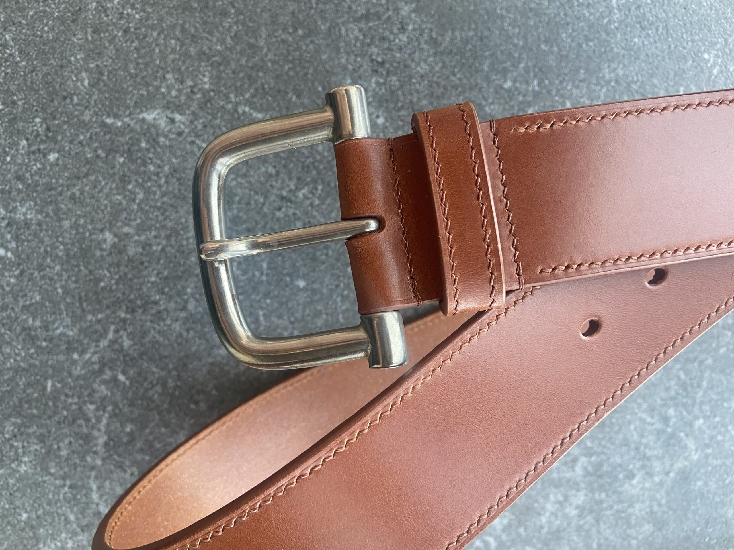 English leather trouser belt with wide keepers