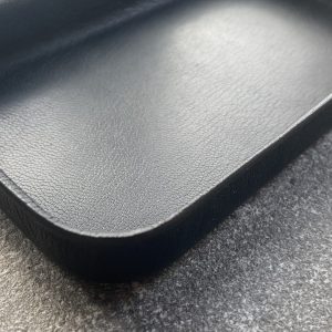 Change tray in leather