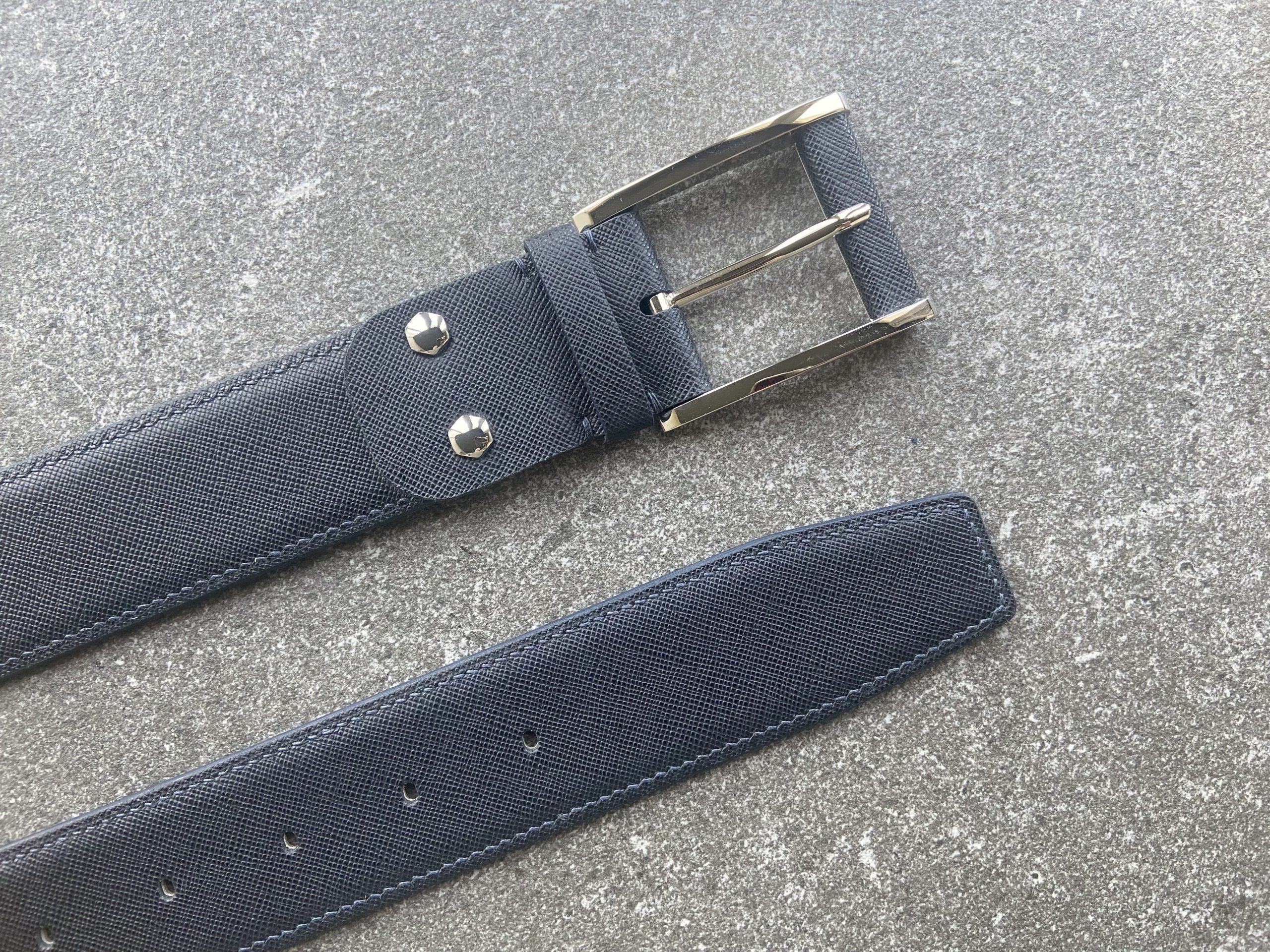 Dark navy Saffiano calfskin belt with Italian palladium buckle – 40 mm width